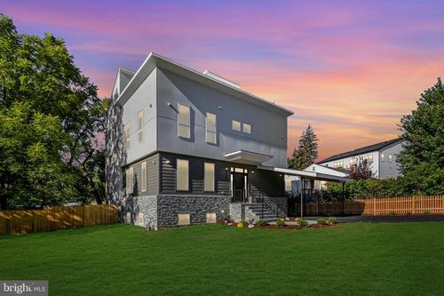 7435 Nigh Rd, FALLS CHURCH, VA, 22043-1305 | Card Image