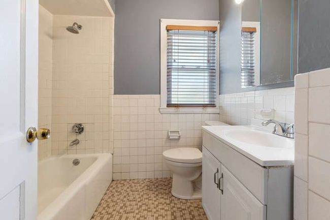 10 Conant St, Home with 5 bedrooms, 2 bathrooms and 4 parking in Beverly MA | Image 33
