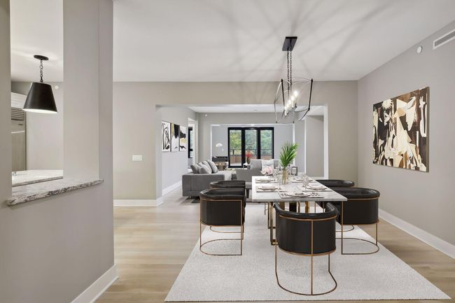 Spacious dining area | Image 4