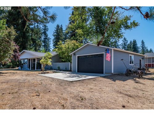 4341 Nonpareil Rd, Sutherlin, OR, 97479-4713 | Card Image