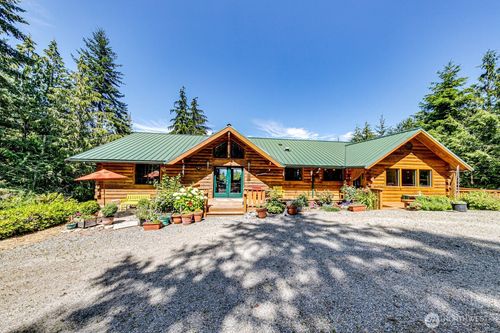 64 Chasewood Dr, Port Angeles, WA, 98363-8322 | Card Image