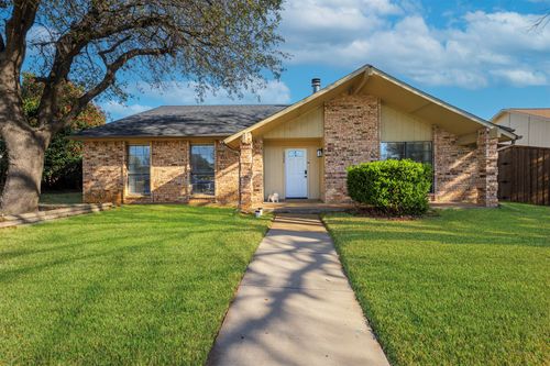 2908 Canterbury Ln, Flower Mound, TX, 75028-1514 | Card Image