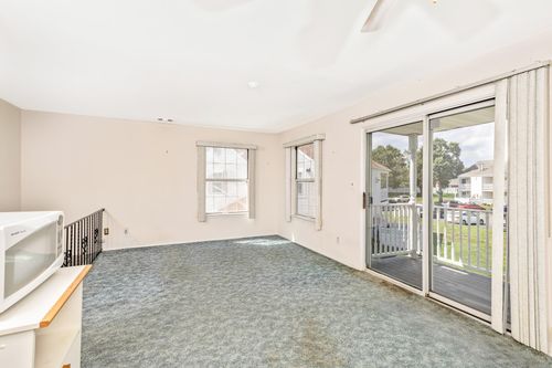 94 Fairview Cir, Middle Island, NY, 11953-2342 | Card Image