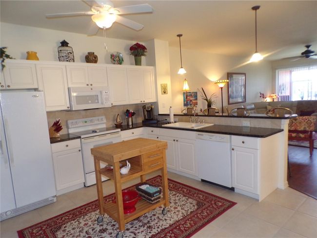 UNIT-2312 - 2002 Bal Harbor Blvd, Condo with 3 bedrooms, 2 bathrooms and null parking in PUNTA GORDA FL | Image 4