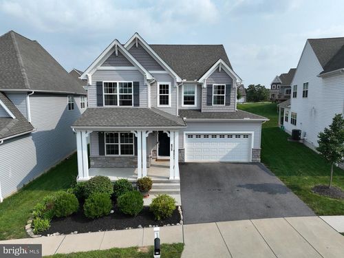672 Stockdale Dr, LANCASTER, PA, 17601-5098 | Card Image