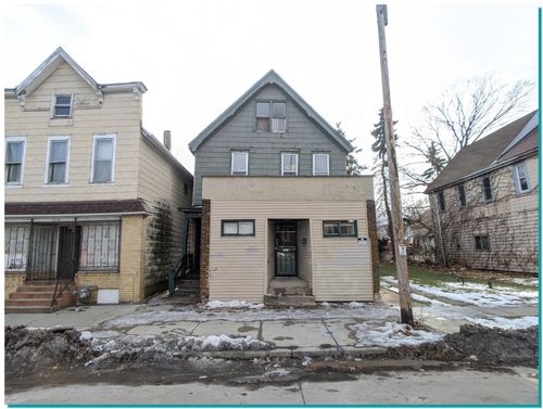 2417 W Greenfield Ave, Milwaukee, WI, 53204-1924 | Card Image