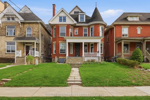 305 Central Ave, London, ON, N6B2C9 | Card Image