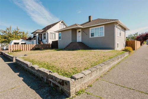 4374 Maitland St, Port Alberni, BC, V9Y3W7 | Card Image
