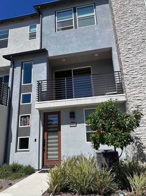 10422 Adamson Way, San Diego, CA, 92126-3089 | Card Image