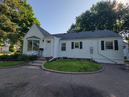 4240 Lake Road Ave, Robbinsdale, MN, 55422-1822 | Card Image