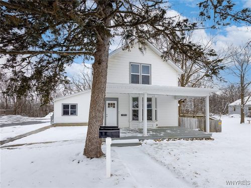 10912 Main St, Clarence, NY, 14031-1712 | Card Image