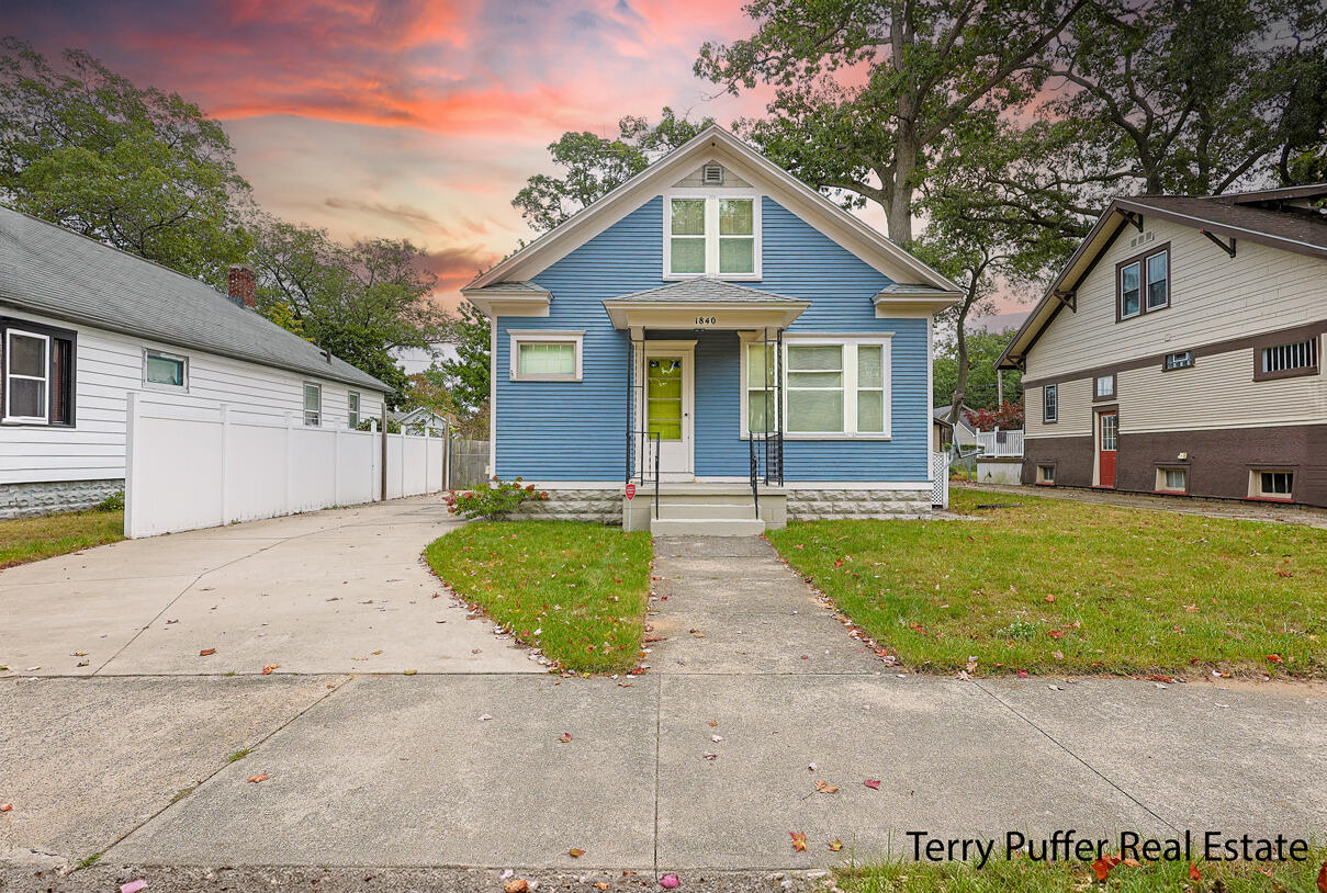 5th St, Muskegon, MI 49441