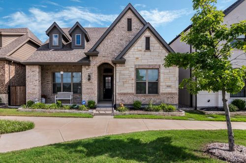 5616 Traveller Dr, North Richland Hills, TX, 76180-2036 | Card Image