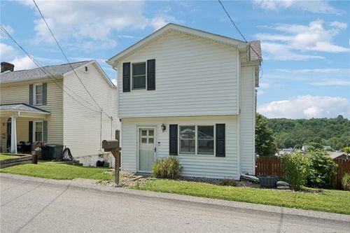 305 N 4th St, West Newton, PA, 15089-1605 | Card Image