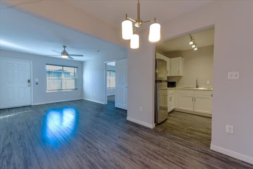 22-j-5122 Gaston Ave, Dallas, TX, 75214-8203 | Card Image