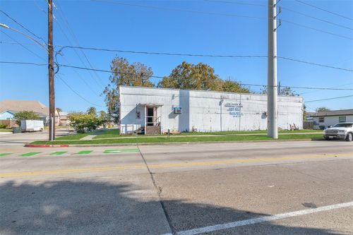 1202 53rd St, Galveston, TX, 77551-4521 | Card Image