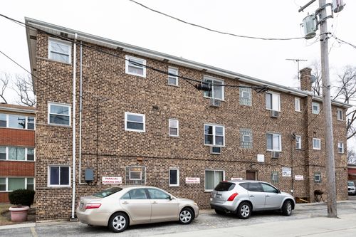 apt-3e-2440 River Rd, River Grove, IL, 60171-1865 | Card Image