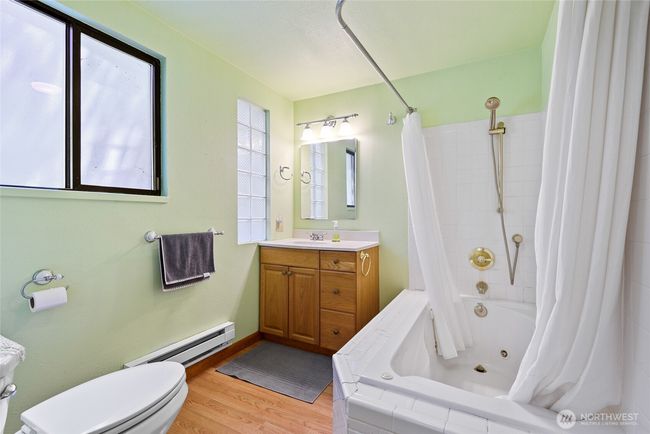 Cabin 1 Full bath | Image 16