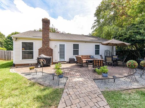 13624 Harvest Point Dr, Huntersville, NC, 28078-5926 | Card Image