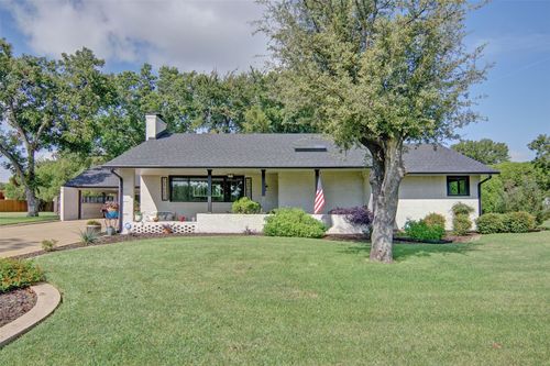 1328 Corvadura St, Graham, TX, 76450-4405 | Card Image