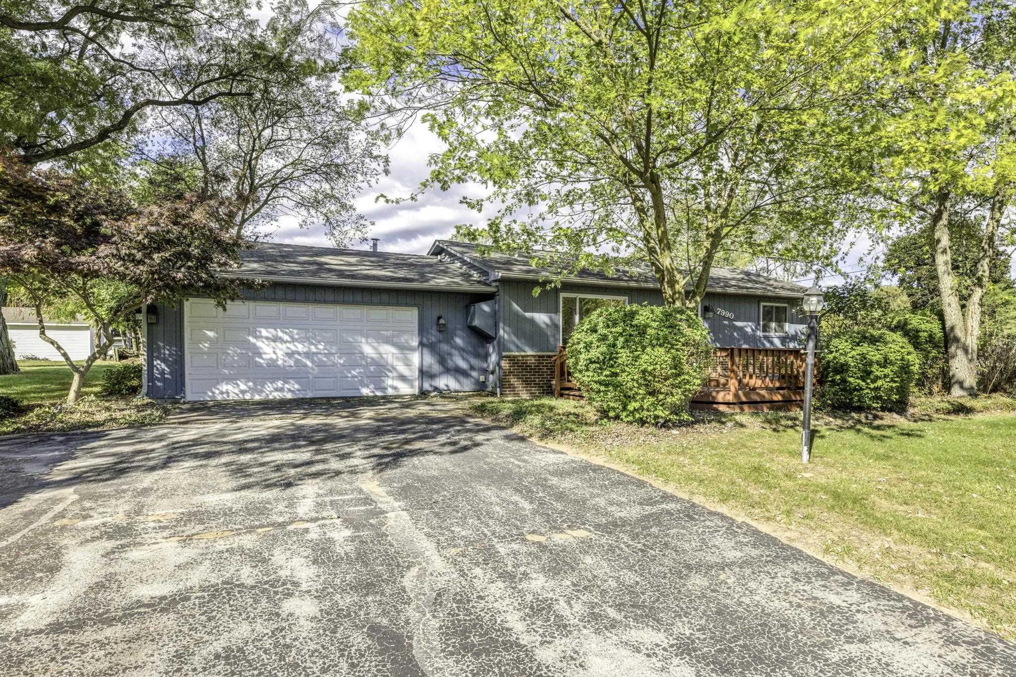 Lakeview Dr, Lexington, MI 48450