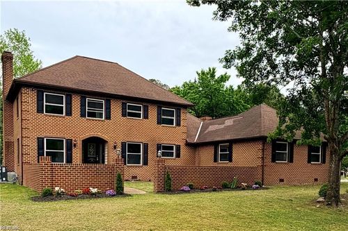 9 Rhodelia Ln, Poquoson, VA, 23662-2161 | Card Image