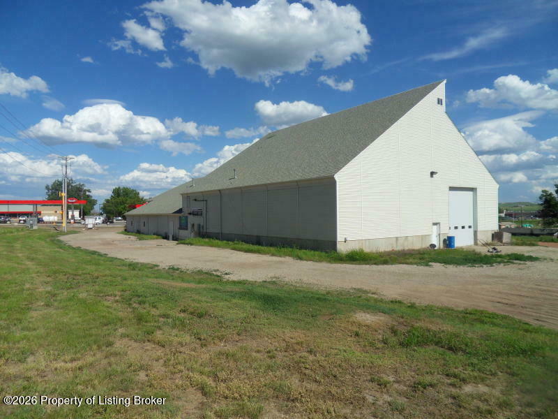 Commercial Sale in Watford City