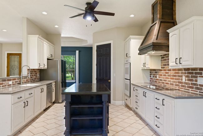 143 Lantana Rdg, House other with 3 bedrooms, 2 bathrooms and null parking in Spring Branch TX | Image 10