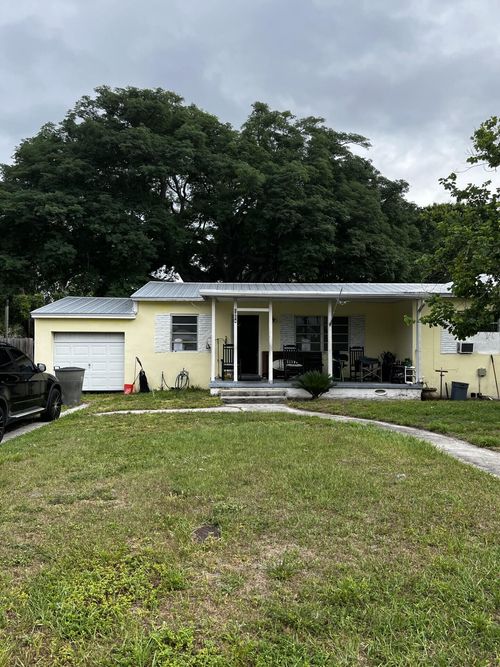 1054 Trinidad Avenue, Fort Pierce, FL, 34982 | Card Image