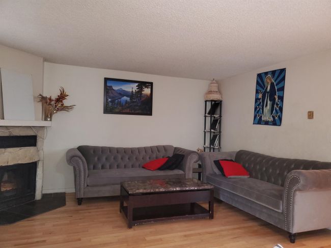 104 - 7162 133a Street, Condo with 3 bedrooms, 2 bathrooms and 2 parking in Surrey BC | Image 2