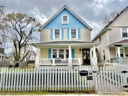 7909 Colgate Ave, Cleveland, OH, 44102-4238 | Card Image