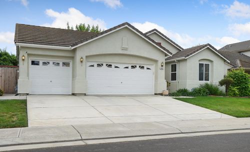 9042 Chianti Cir, Stockton, CA, 95212-3816 | Card Image