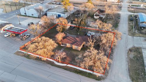 111 W York Street, Ganado, TX, 77962 | Card Image