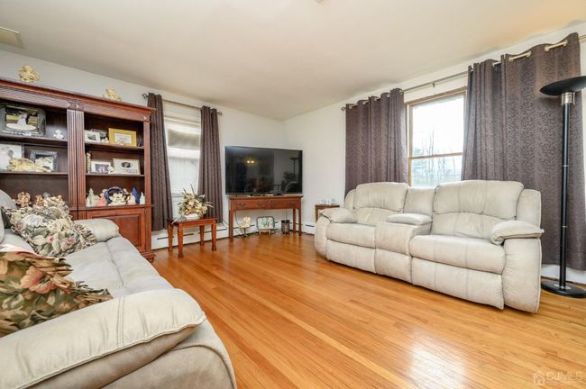 40 Readington Rd, House other with 3 bedrooms, 2 bathrooms and null parking in Whitehouse Station NJ | Image 8