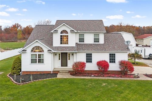 7939 Giddings Rd, Rootstown, OH, 44272-9541 | Card Image