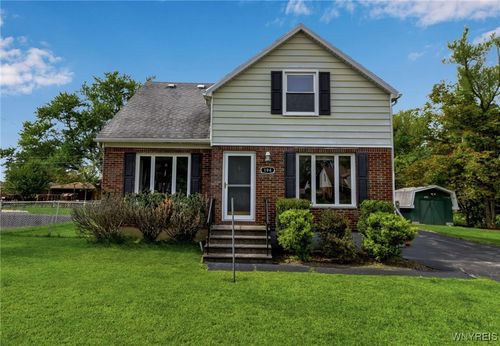 194 Boncroft Dr, West Seneca, NY, 14224-2829 | Card Image