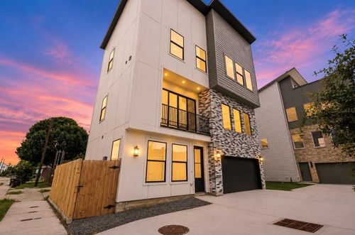5512 Hardy St, Houston, TX, 77009-1637 | Card Image