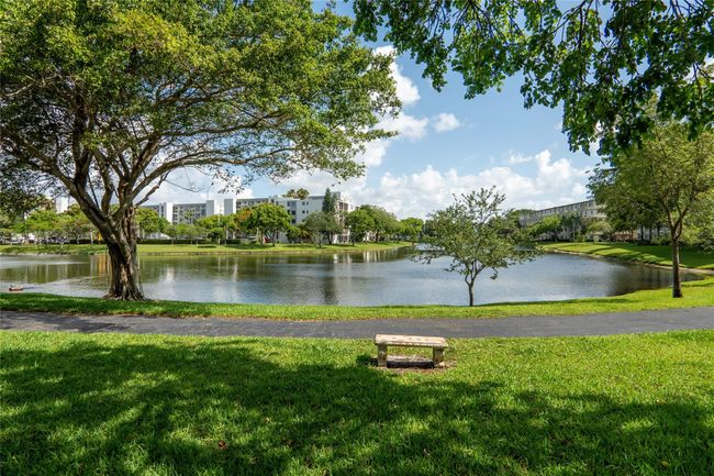 APT-501 - 2205 S Cypress Bend Dr, Condo with 2 bedrooms, 2 bathrooms and null parking in Pompano Beach FL | Image 32