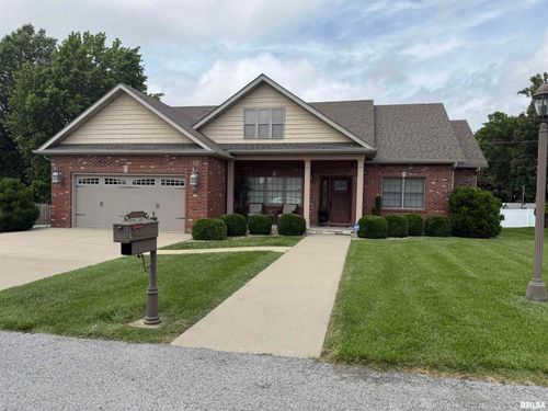 1 Dogwood Pl, Harrisburg, IL, 62946-3033 | Card Image