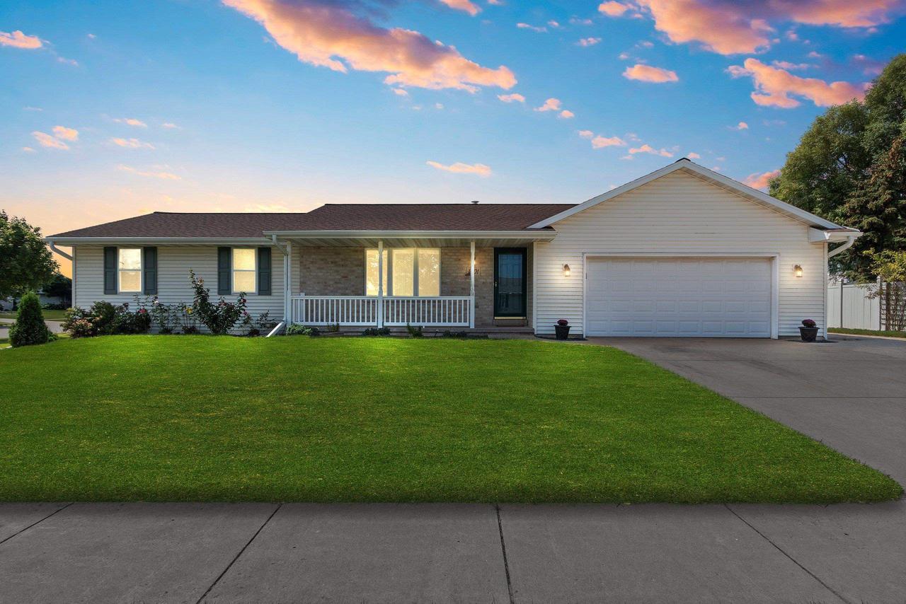 Meadow View Ln, DE Pere, WI 54115