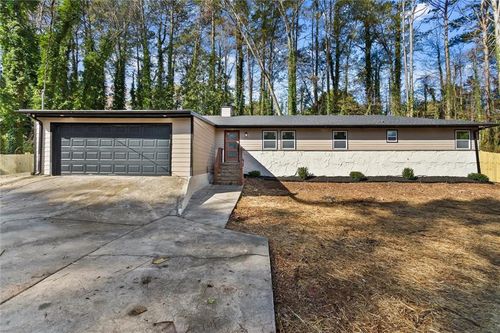 2950 Concord Dr, Decatur, GA, 30033-5013 | Card Image