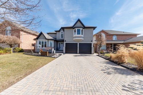 7 Sarah Court, St Catharines, ON, L2S3R6 | Card Image