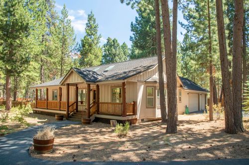 56718 Bandley Rd, Bend, OR, 97707-2075 | Card Image