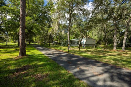 14890 Se 20th St, Morriston, FL, 32668-2318 | Card Image