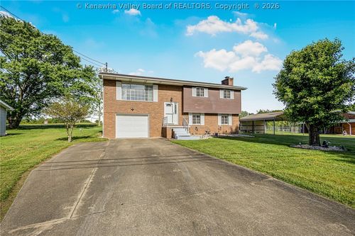 116 Forsynthia Avenue, Davisville, WV, 26142 | Card Image
