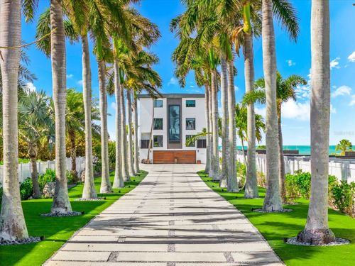 811 N Shore Dr, ANNA MARIA, FL, 34216 | Card Image
