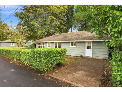 211 Sherman St, Amity, OR, 97101-1209 | Card Image