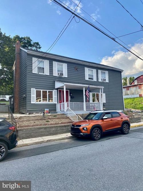34 Walnut St, CRESSONA, PA, 17929-1037 | Card Image