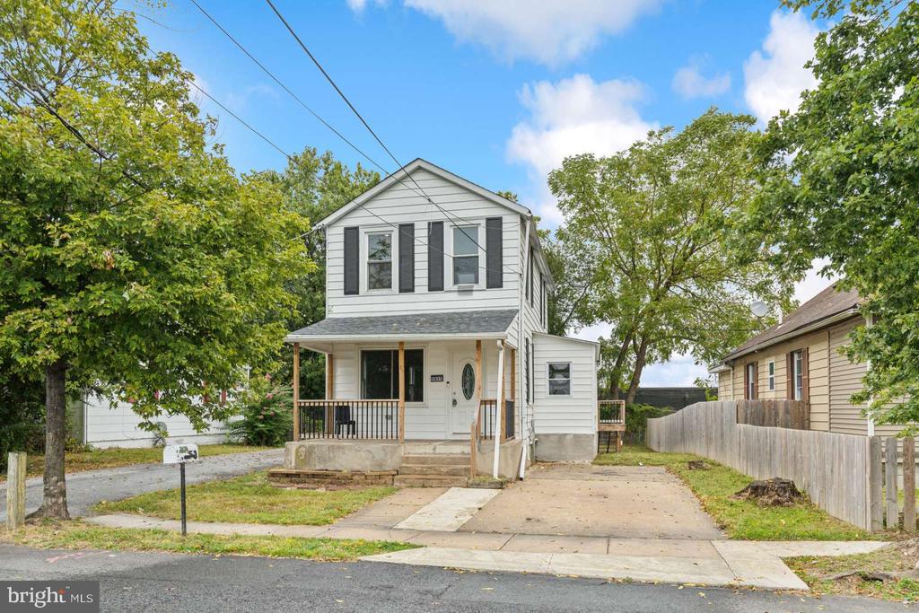 Ashland Ave, Folcroft, PA 19032
