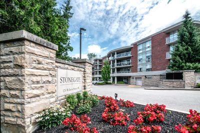 PH-13 - 125 Wilson St W, Condo with 1 bedrooms, 1 bathrooms and 1 parking in Ancaster ON | Image 1